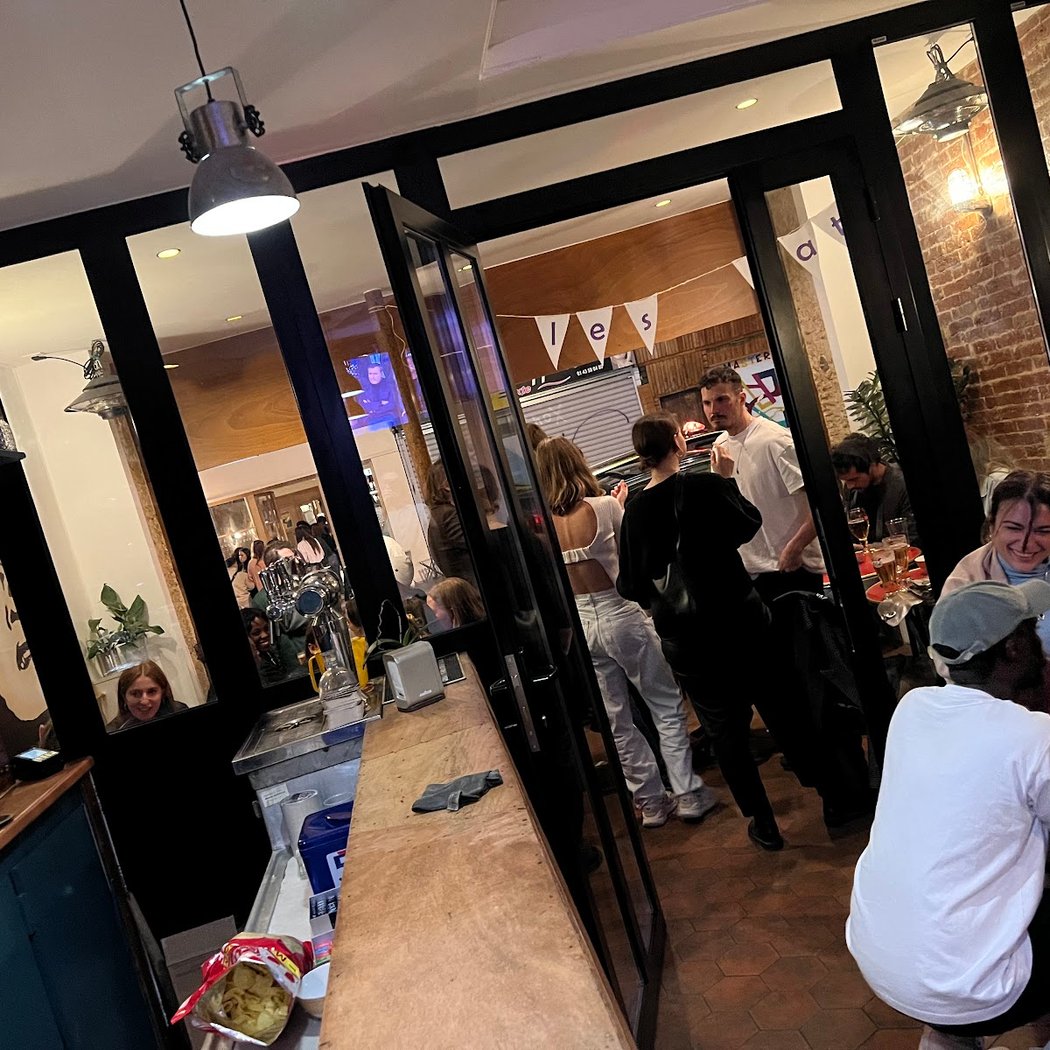 BAR DE LA LIBERTÉ 1